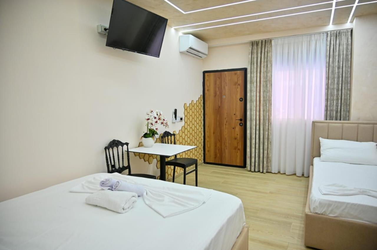 Andi Apartments Durrës 外观 照片