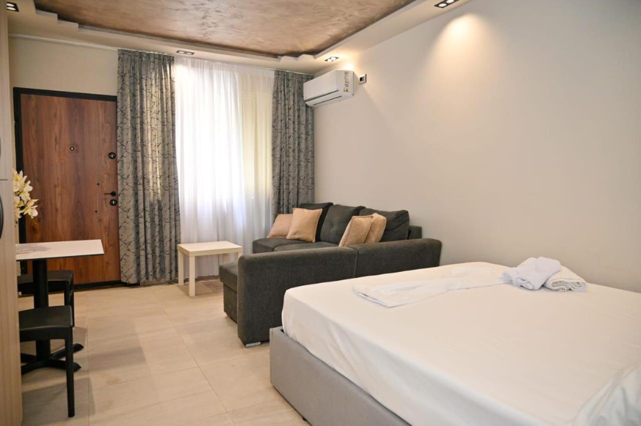 Andi Apartments Durrës 外观 照片